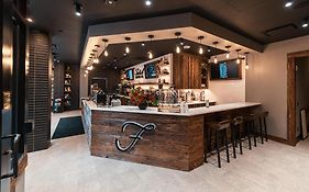 Amway Grand Plaza Hotel, Curio Collection By Hilton